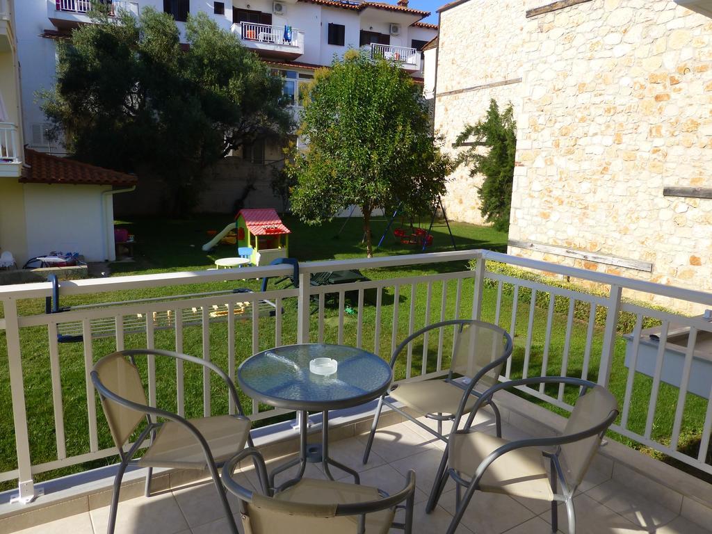 Pavloudis Apartments Psakoudia Exterior photo